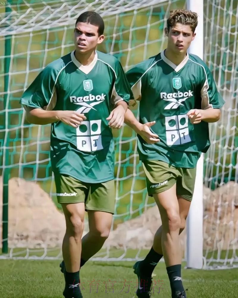 马卡:皇马从未考虑让C罗回归 谣言因球员回来训练 马卡:皇马从未考虑让C罗回归 谣言因球员回来训练